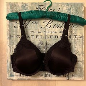 Black bra by Heidi Klum. Size 34D